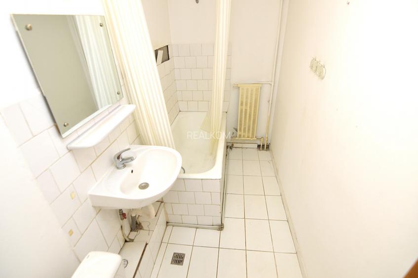 VANZARE GARSONIERA ZONA DECEBAL – METROU PIATA MUNCII -COMISION 0% - 22