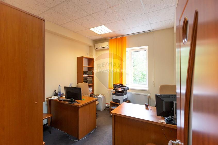 Spatiu comercial de vanzare in Bacau - sediu firma - 9