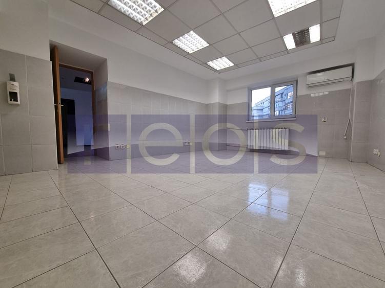 VANZARE SPATIU COMERCIAL | 15 CAMERE | ZONA UNIRII - 74