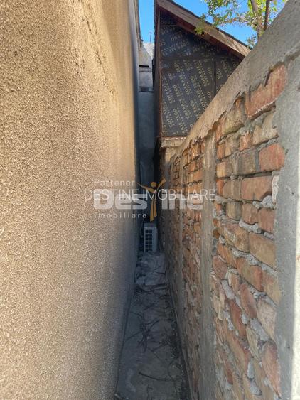 CASĂ + TEREN 385 MP | GARAJ | ZONA PETRICANI – GHERGHITEI | BUCUREȘTI - 16