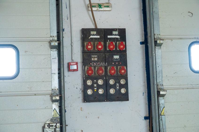 Hala de inchiriat cu birou - 6