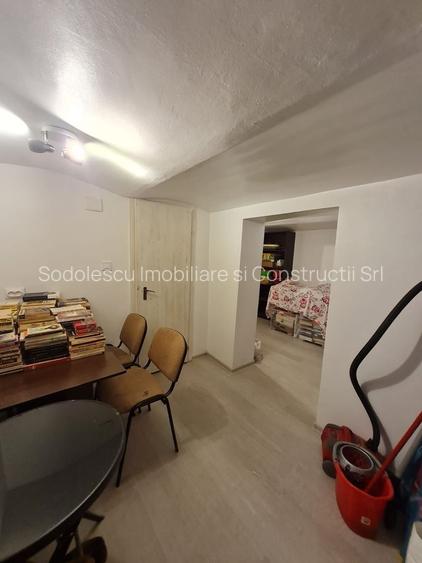 Apartament 2 camere,curte comuna/4 proprietari - 6
