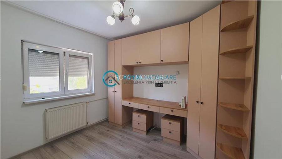 Royal Imobiliare  - Vanzare Apartament 3 camere zona 9 Mai - 7