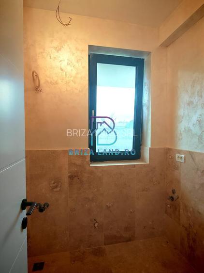 Mogosoaia, zona Livezilor, casa P+2E, 4 camere, 4 bai, teren 350mp - 7