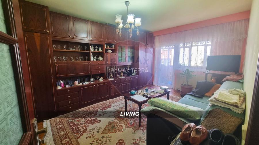 OCAZIE!!! Apartament cu 3 camere, 2 bai et. 2 Str. Hortensiei CENTRAL - 8