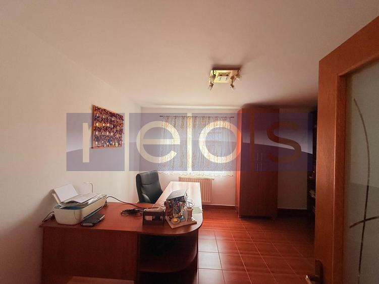 VANZARE VILA LA CHEIE | 280 MP | 1080 MP TEREN | 7 CAMERE | FUNDENI | - 3