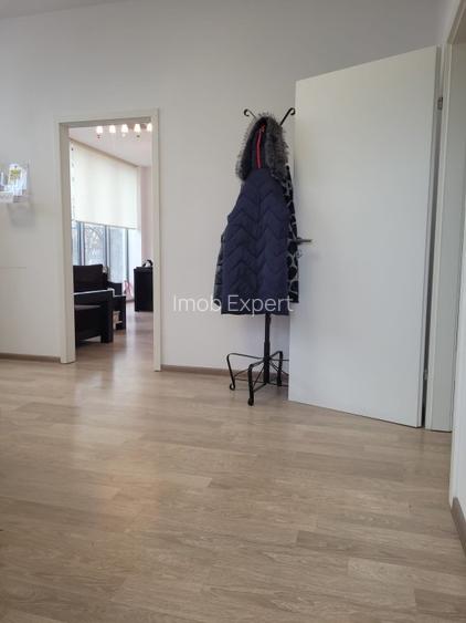 Inchiriez cladire de birouri si hala industriala - 9