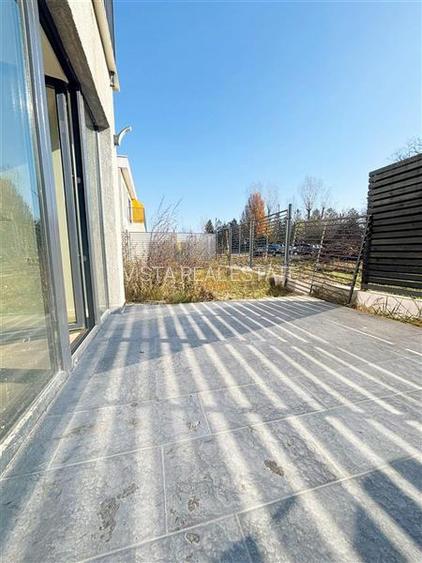 Vila tip duplex in cartier rezidential, 3 dormitoare, 2 bai, pompa de caldura, B - 8