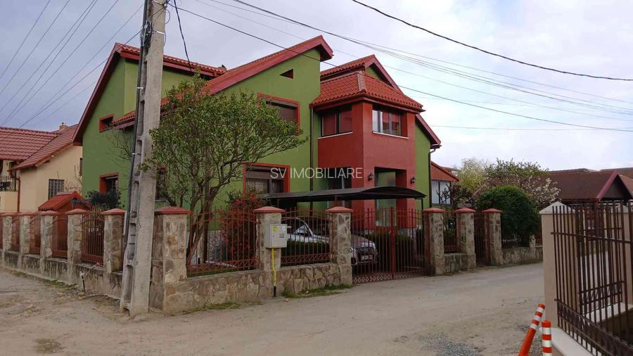 Casa cu 7 camere in zona rezidentiala - 2