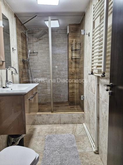 Inchiriez apartament 2 camere zona Unirii, centrala proprie, direct proprietar - 6