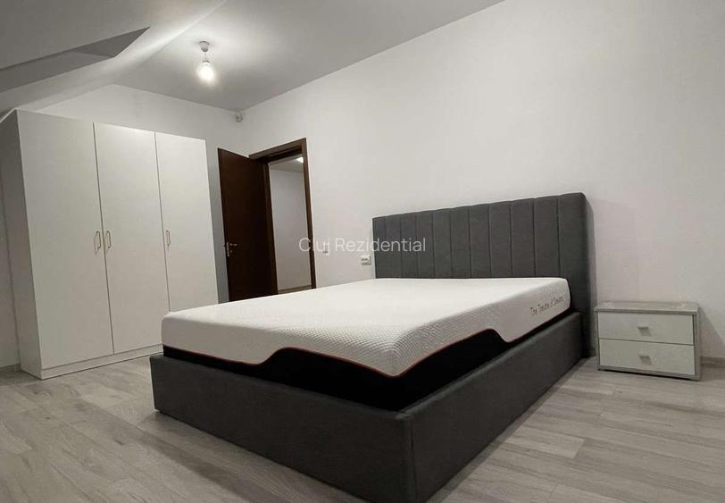 Casa de 560mp cu 5 dormitoare de inchiriat si 1000 mp teren in Gheorgheni - 4