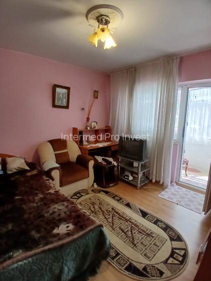 Delfinariu-Unirii! 3camere. dec. comf 0, 2 gs. - 4