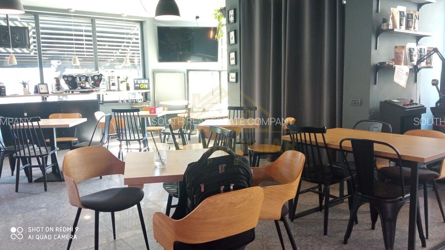 Spatiu Comercial  90mp+terasa 67mp Mall La strada - 6