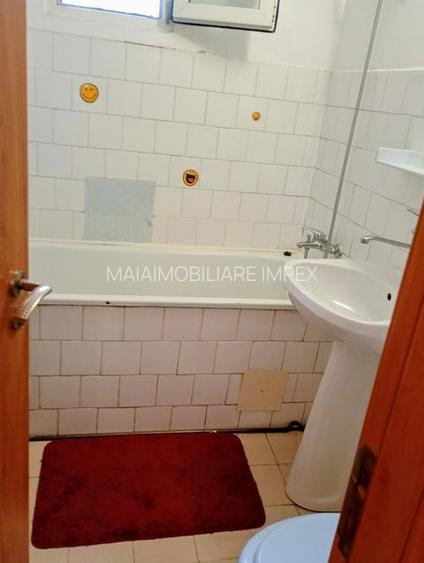 apartament 3 camere de vanzare in zona Ttafic Greu - 6