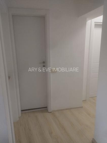 For Rent: Premium 4-Room Apartment | Unirii Square | Panoramic ViewWe - 17