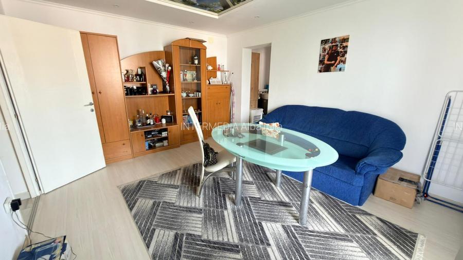 Vanzare Apartament 2 camere cu Balcon CUGIR Parcare Finisat Utilat Mobilat - 4