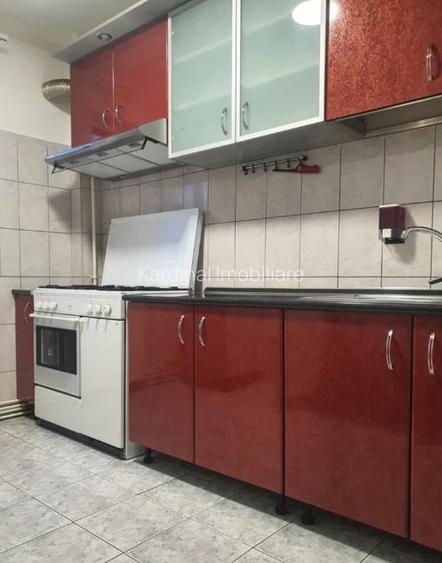 Apartament 3 camere decomandat, etajul 3, Astra Carpatilor - 4