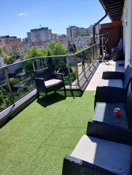 PF vand ap 3 camere in bloc nou, str Fabricii de zahar