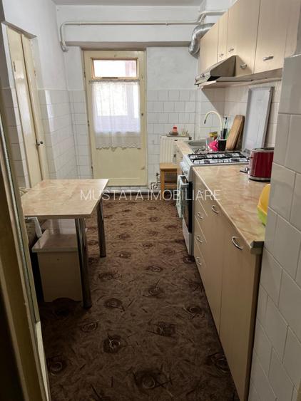 - Etaj 1 - Apartament 3 camere, cu surafata 79mp, Zona Calarasi 4. - 6