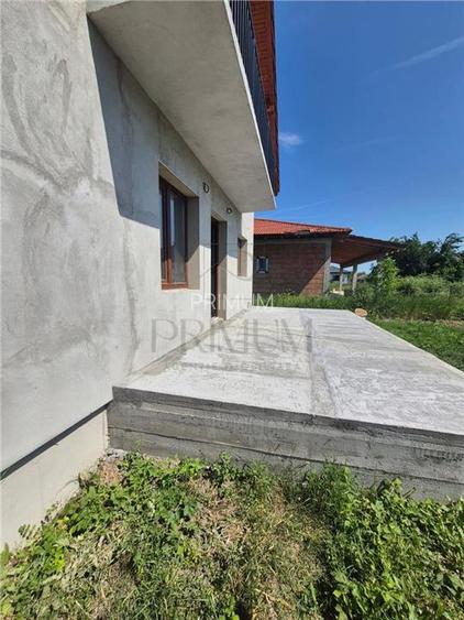 Casa Individuala - intabulata - la gri - zona foarte buna - 13
