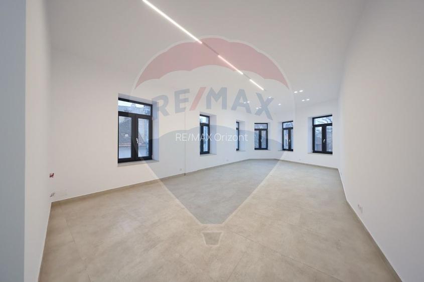 Constructie comerciala centrala P+2 -  funcțiuni mixte - 7