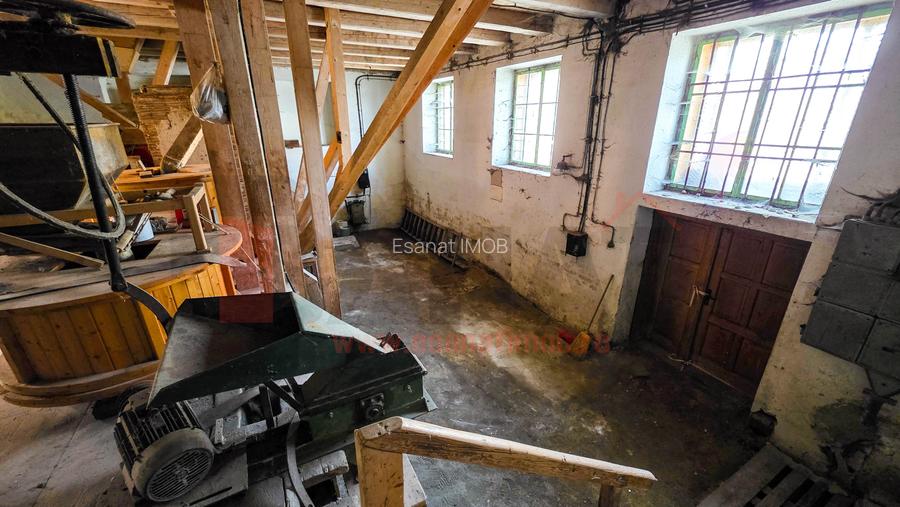 Casa + Moara + Spatiu Comercial, langa Primarie, 3 intrari |VIDEO - 6