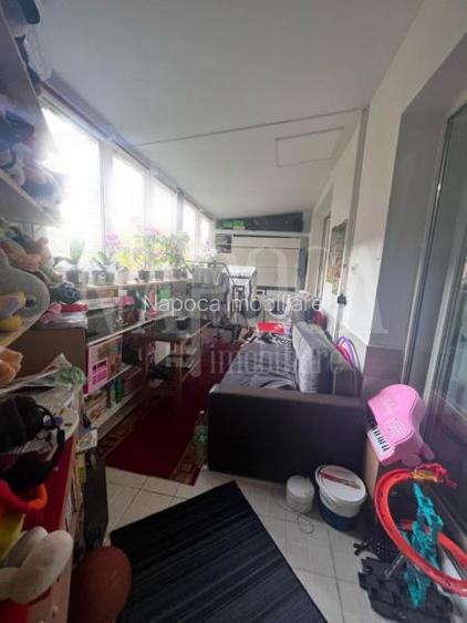 Apartament 2 camere de vanzare in Floresti - 5