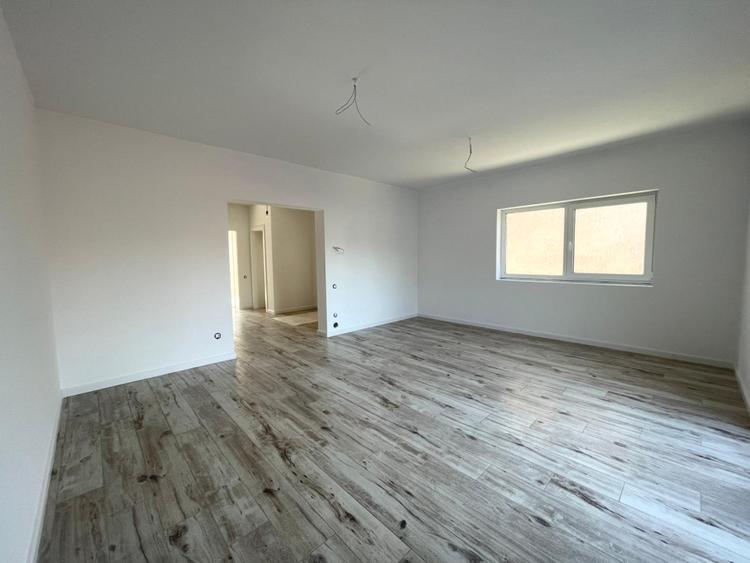 Duplex Modern 4 Camere | Zona Centru | 120 mp | 200 mp Teren | Finisat la Cheie