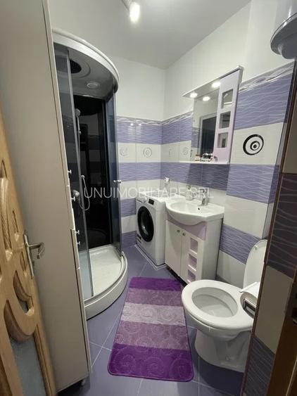 Apartament 2 camere -Zona Sud - etaj  3/4 - 40 mp -57000 euro negociabil - 6