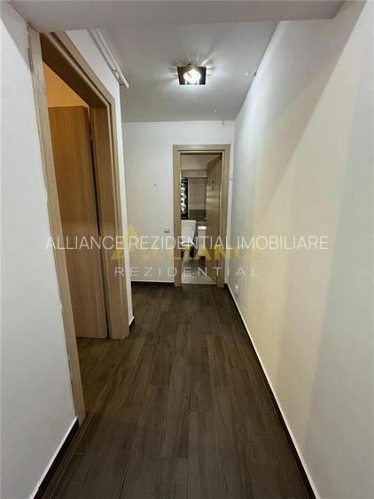 Penthouse 5/5 135 MP - 22