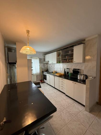 Apartament ideal pentru investitie , 4 camere , Zorilor - 2