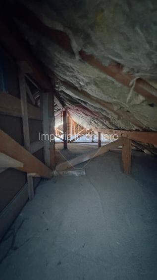 Proprietate premium în Filiași, locuință de lux cu spații comerciale - 45