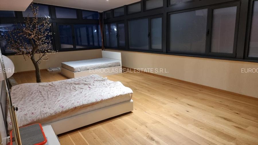Unicat! Penthouse Mamaia Central - 690.000 euro (E8) - 23