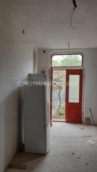 Casa 4 camere, zona Centrala, constructie caramida - 6