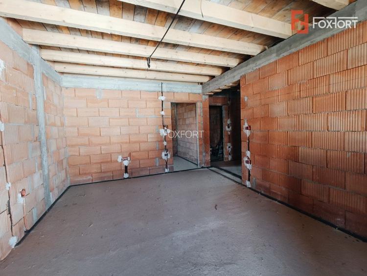 Apartament cu 3 camere 72 mp cu gradina 100 mp in Giroc - V2809 - 2