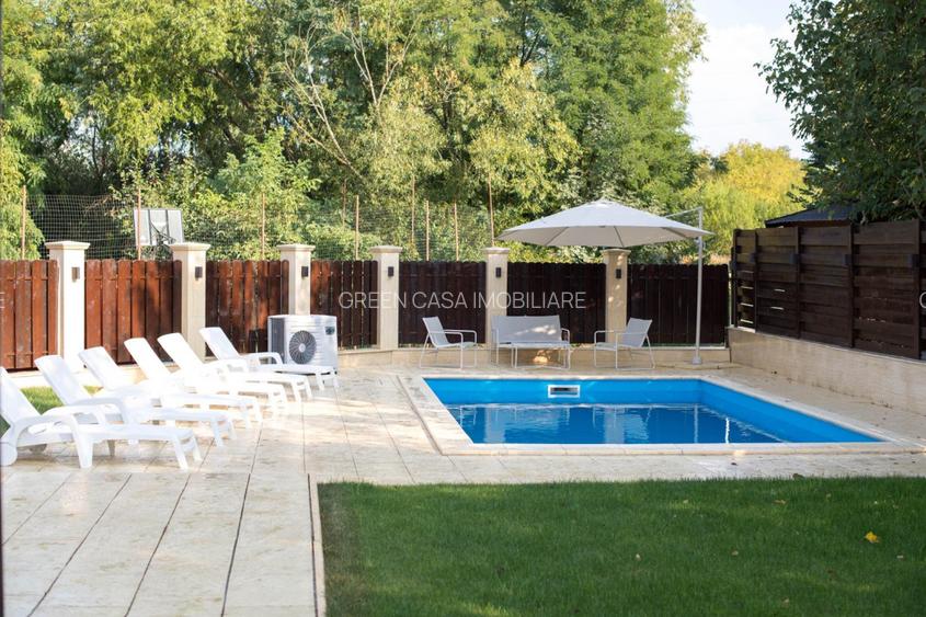 Casă superfinisată, complet mobilată, cu piscină încălzită – 5 camere, 5 băi - 8