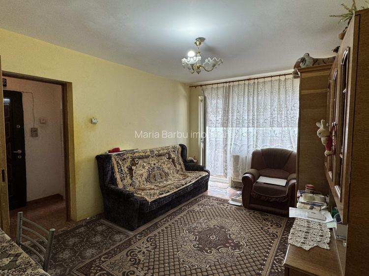 3 cam, 71 mp, et.8, fara imbunatatiri, lift modernizat, zona Zahana - 4
