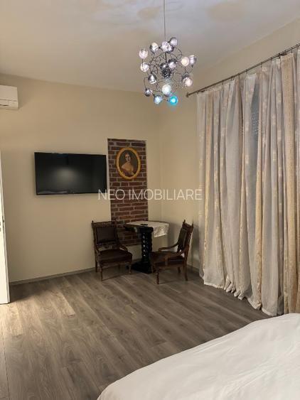 Casa - Pensiune - 210 mp - 550 000 euro - 12