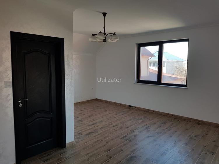 Casă de vânzare Năvodari str Bradului nr 1 bis - 15