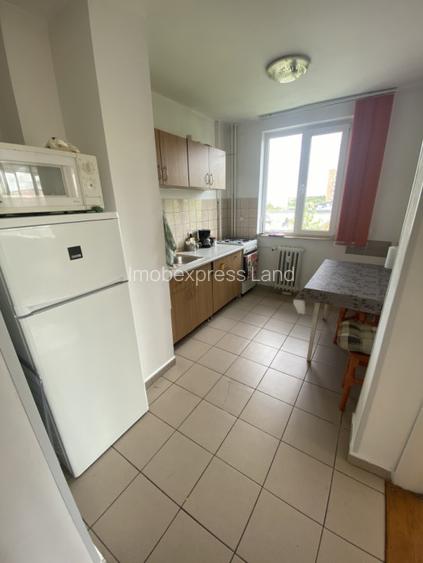 2 camere Decomandate zona Dacia  - 10