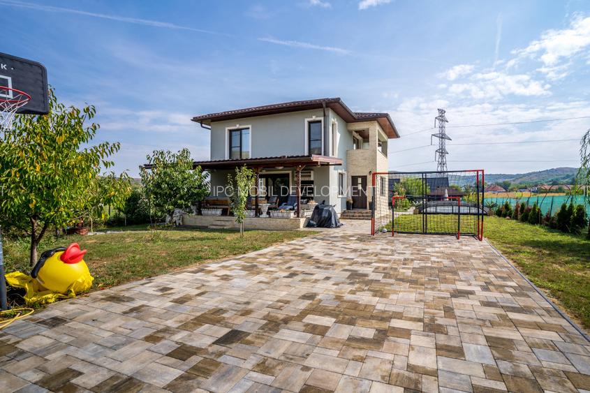 Proprietate deosebita cu piscina, Gadalin - 4