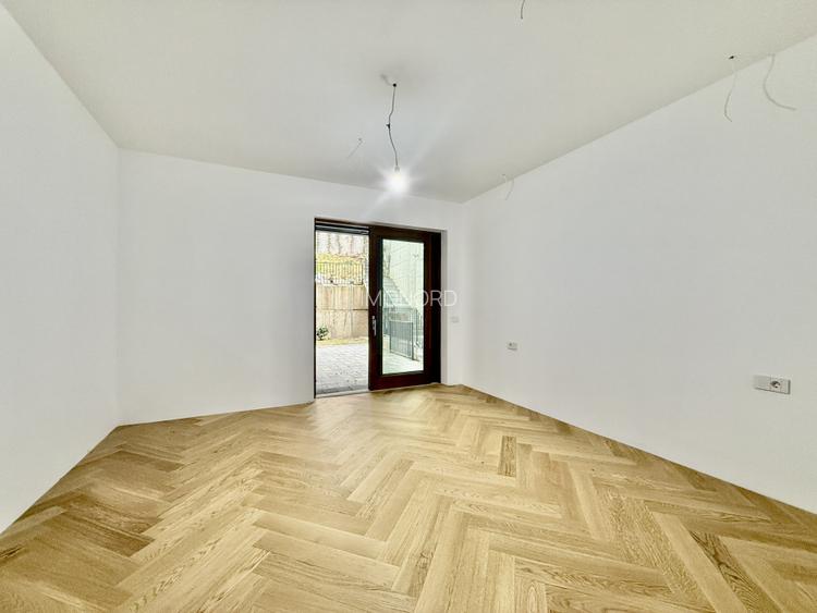Apartament la parter cu gradina privata,  în Foresti Sinaia - 13