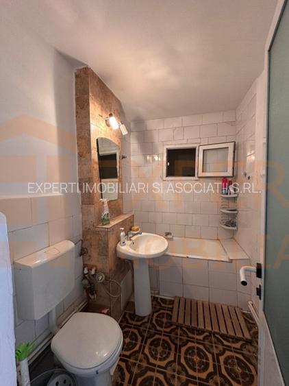 Apartament 4 camere de vânzare în zona Inel I - 10