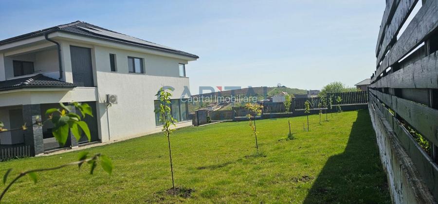 Casa ultrafinisata, garaj, panouri fotovoltaice - 4