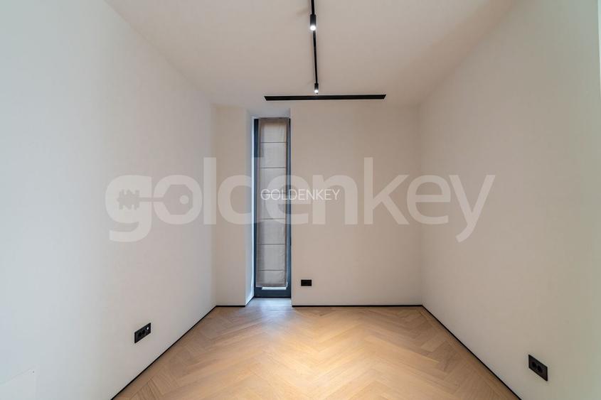 Vila noua ultra-finisata cu 8 camere | complex langa padure | Jacuzzi | piscina - 22