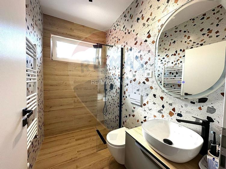 Casă noua  parter -  4 camere teren 470mp - 6