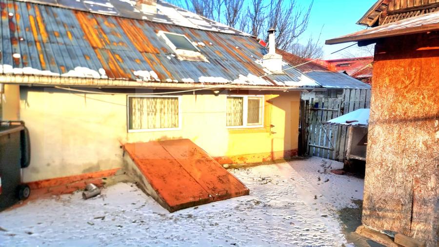 Casă individuală cu teren generos ,900 mp în Lipănești - 3