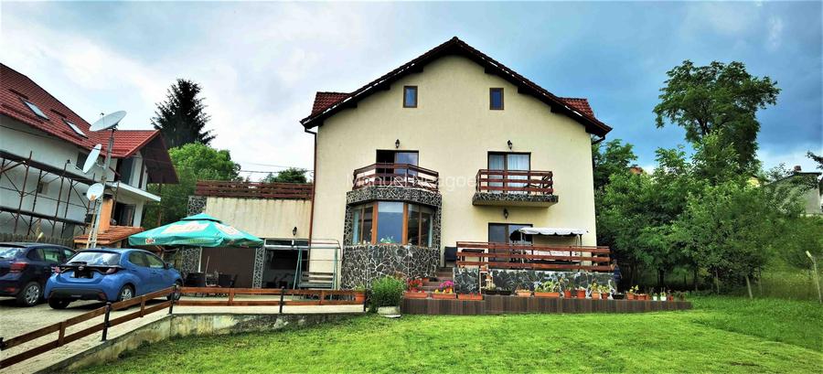 Manuel recomanda : Vila superba in Cornu de Jos 295mp , teren 1360mp - 40