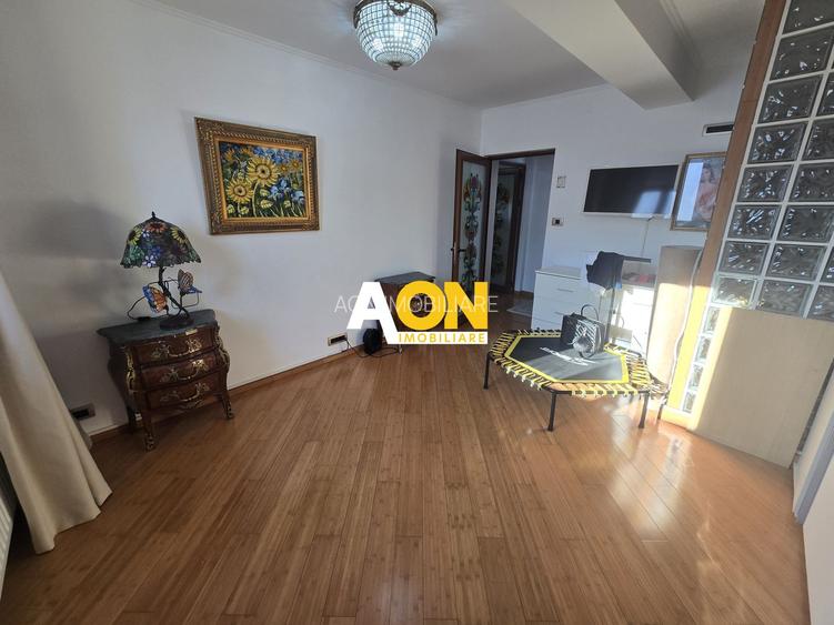 Casa Individuala 5 Camere, Zona Hotel Cetate - 13