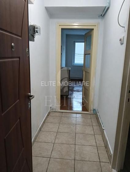 Apartament o camera în zona SEMICENTRALA - 4